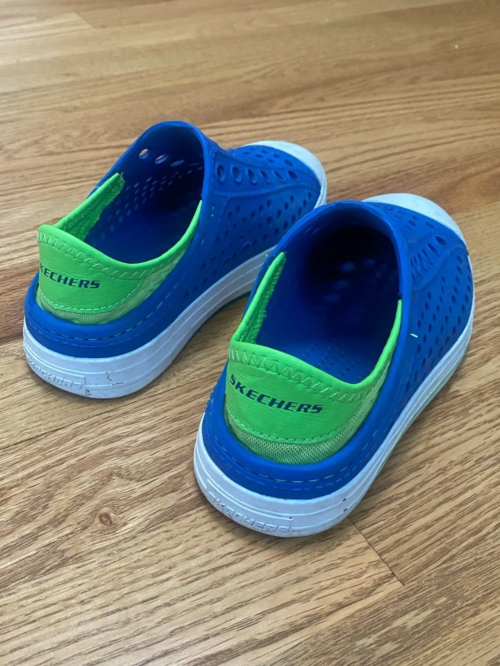 Skechers Foamies Guzman - Slip-On Water Shoes - C11 VGUC